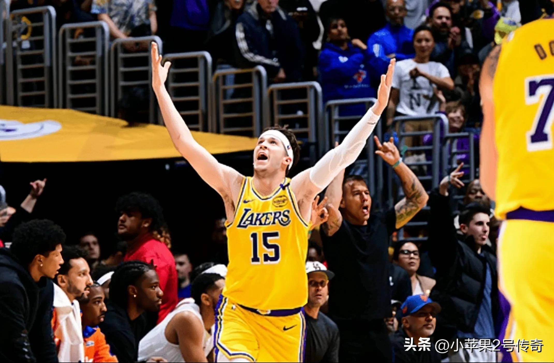 包含湖人擒勇士：詹姆斯晃倒格林关键时刻绝杀率队晋级的词条